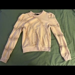 Light pink woman sweatshirt size small never worn soft material